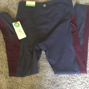 Gaiam purple leggings new with tags